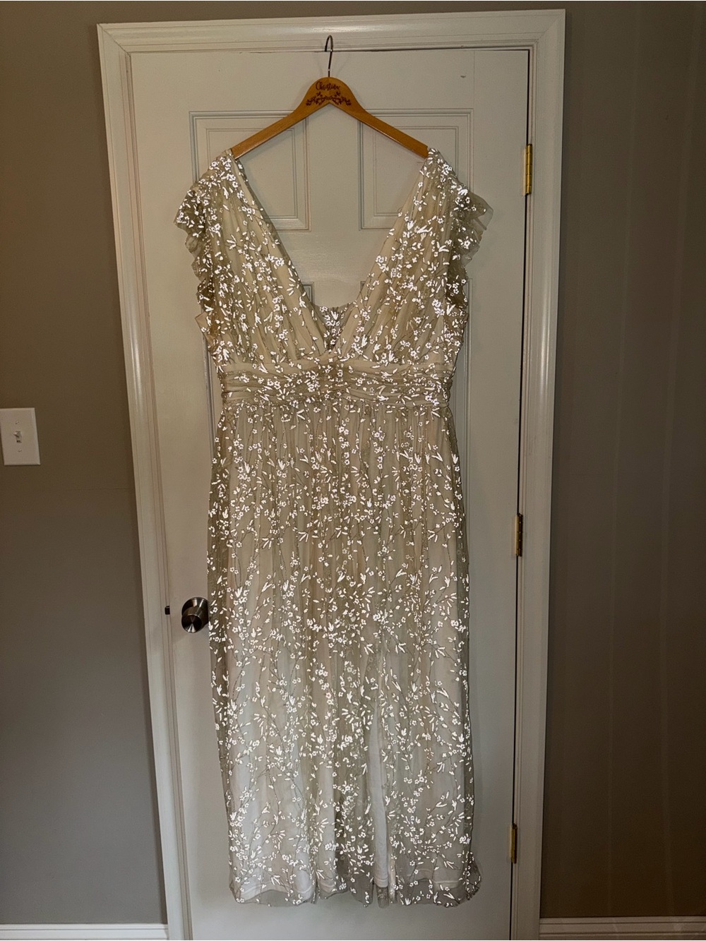 Elegant Ivory Embroidered V-Neck Midi Dress